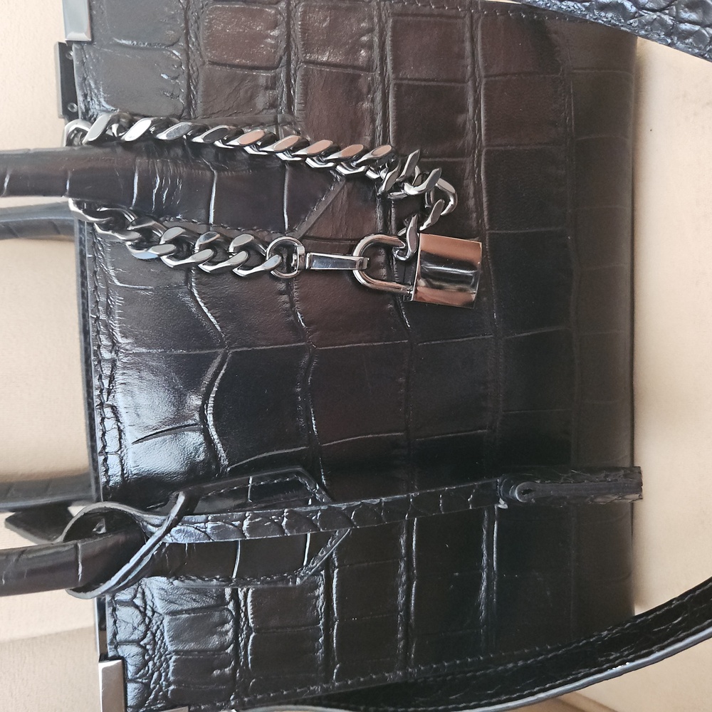 Ming crocodile effect bag in black leather - Picture 8 of 9